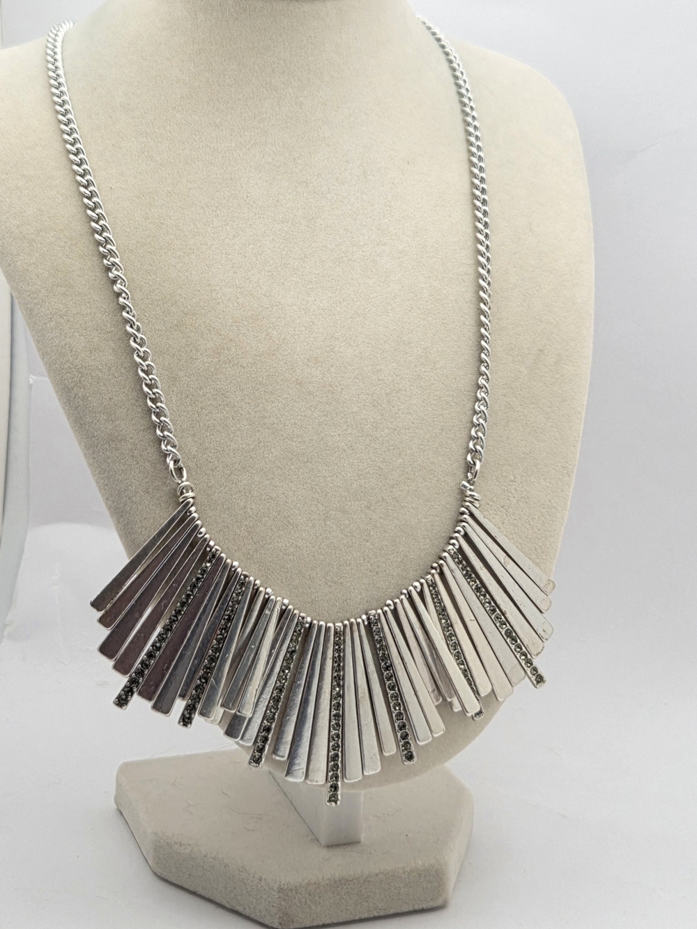 Kenneth Cole New York Silver Tone Rhinestone Fan Fringe Statement Necklace 20.5"